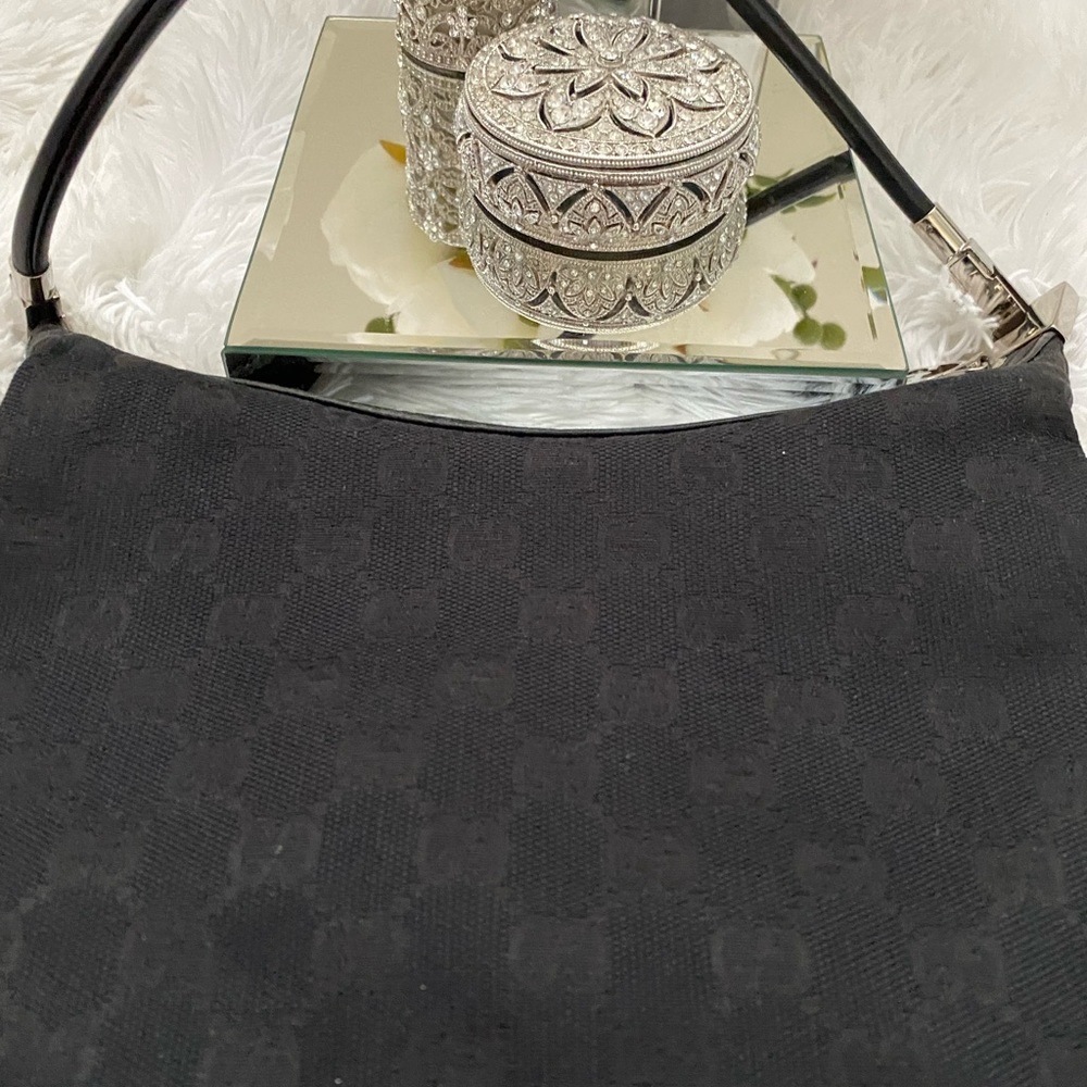 ❤️100% Authentic Vintage Gucci Bag❤️ - Picture 8 of 15